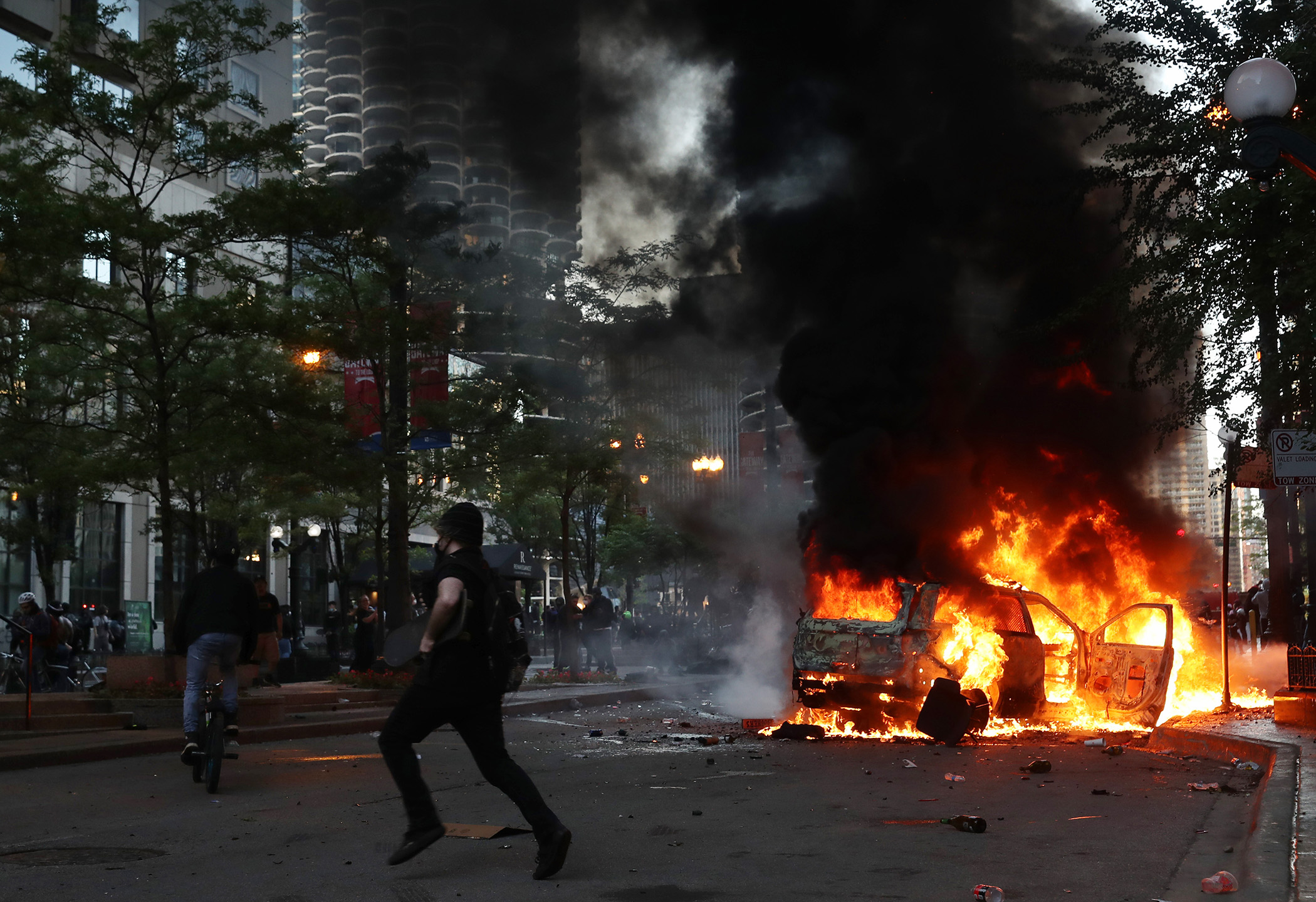ct-george-floyd-minneapolis-protest2